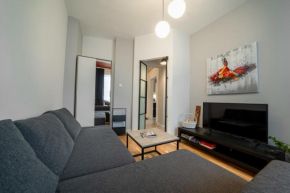Brand New Central Apartment